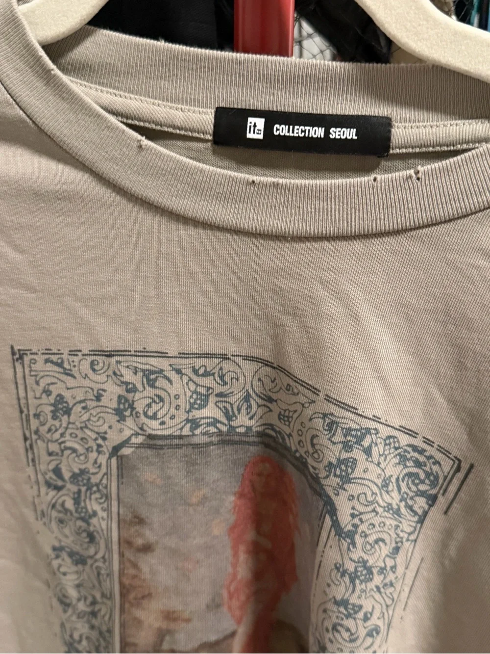 !it jeans Beige Graphic Short-Sleeve Tee